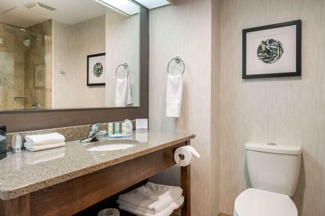 Quality Hotel Кларенвилл Экстерьер фото