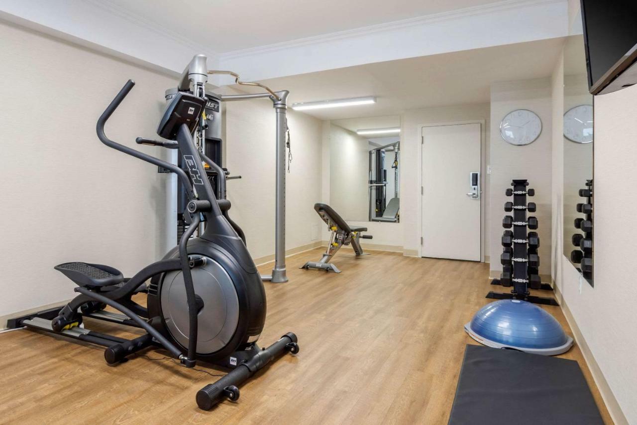 Quality Hotel Кларенвилл Экстерьер фото